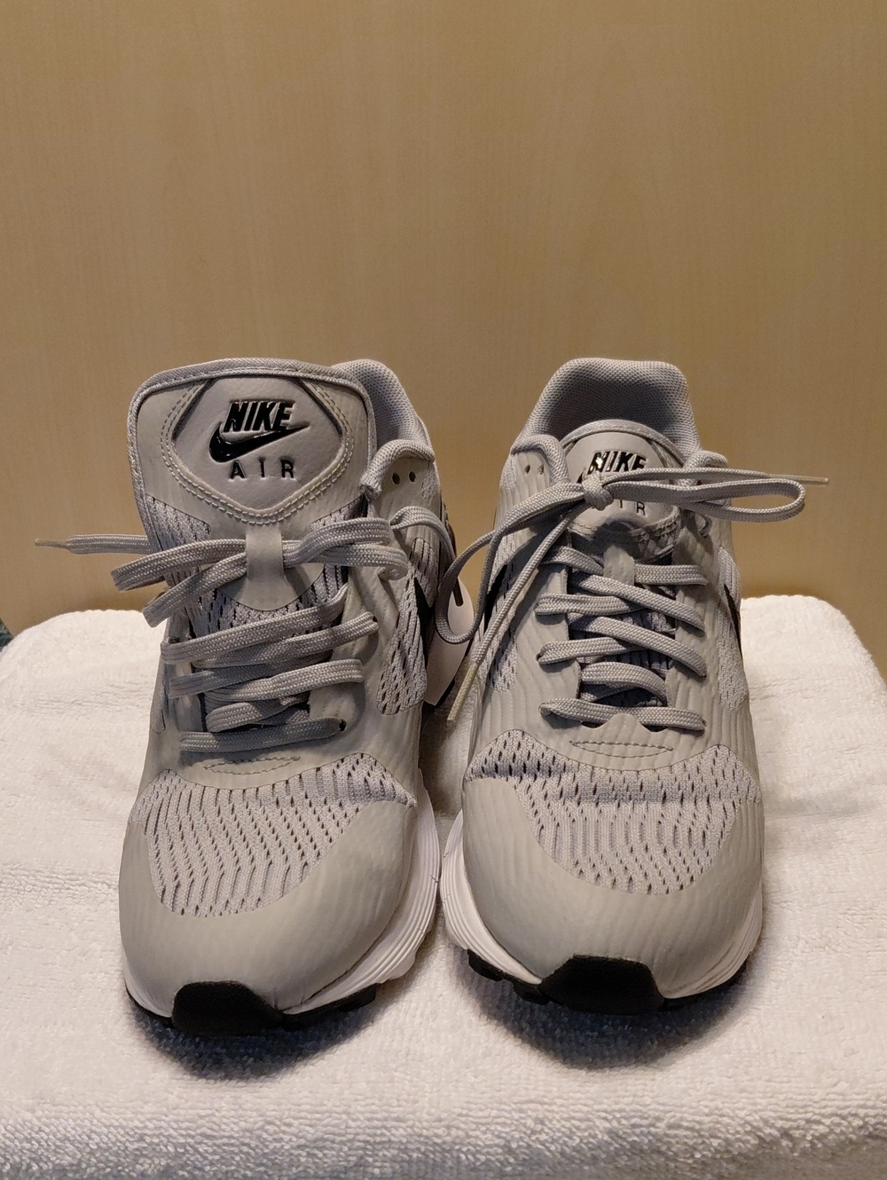 Nike Kids Light Gray Air Mesh Sneakers